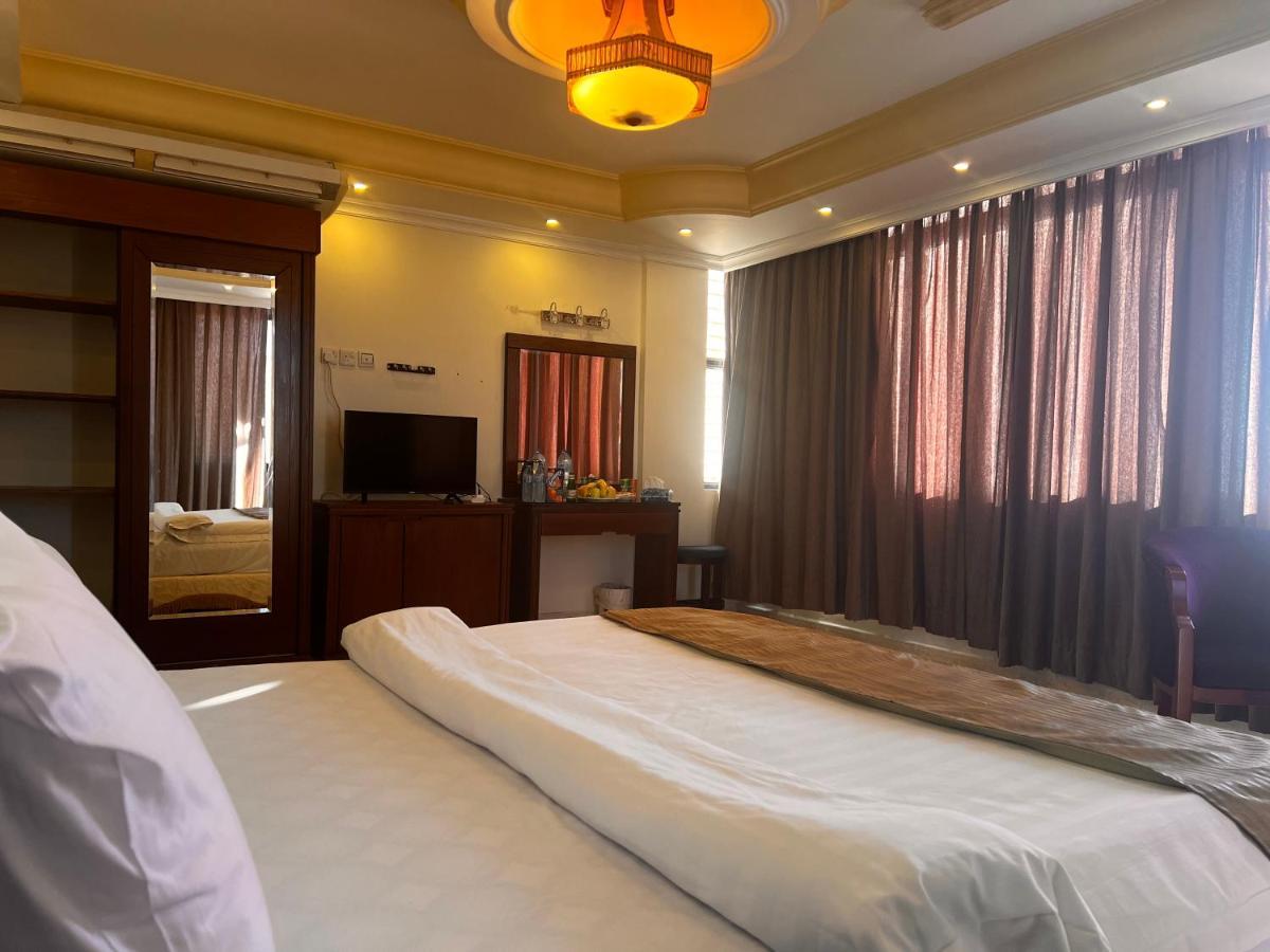 Oscar Hotel Petra Wadi Musa Exterior photo
