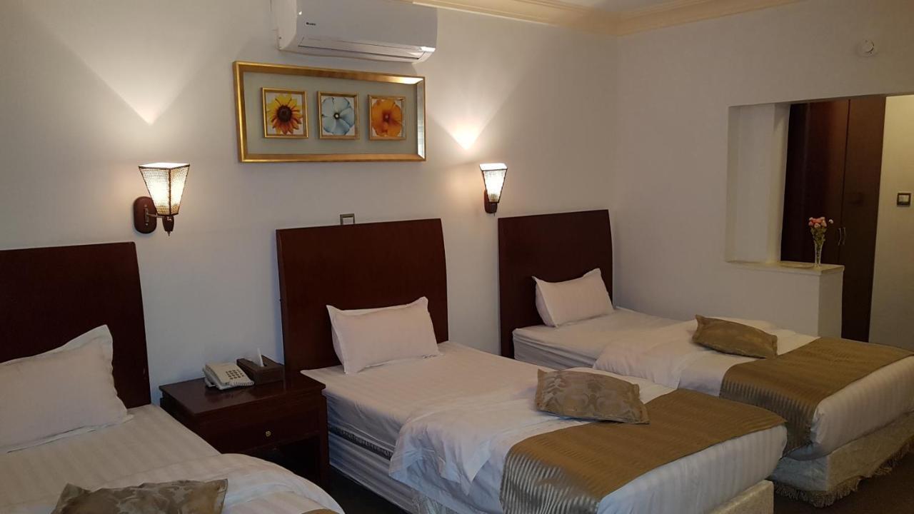 Oscar Hotel Petra Wadi Musa Exterior photo
